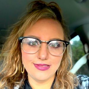 Meet your Posher, Julianne